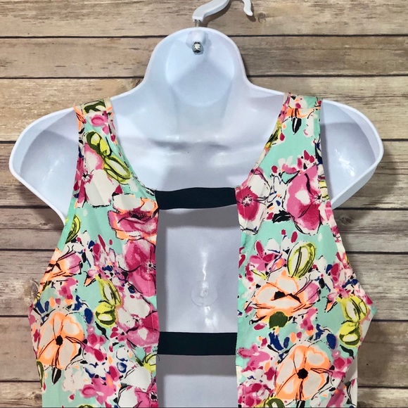 Foreign Exchange Mint floral cut-out back blouse - Picture 7 of 8